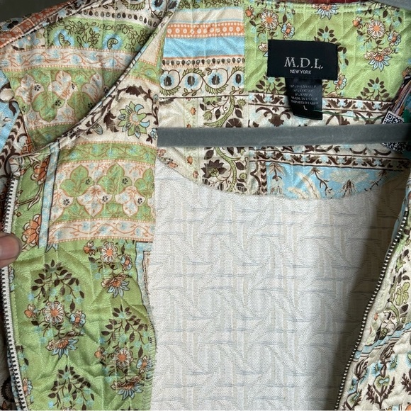 M. D. L. New York Multicolor Patchwork Quilted Like Zipper Jacket size Large - Picture 5 of 5